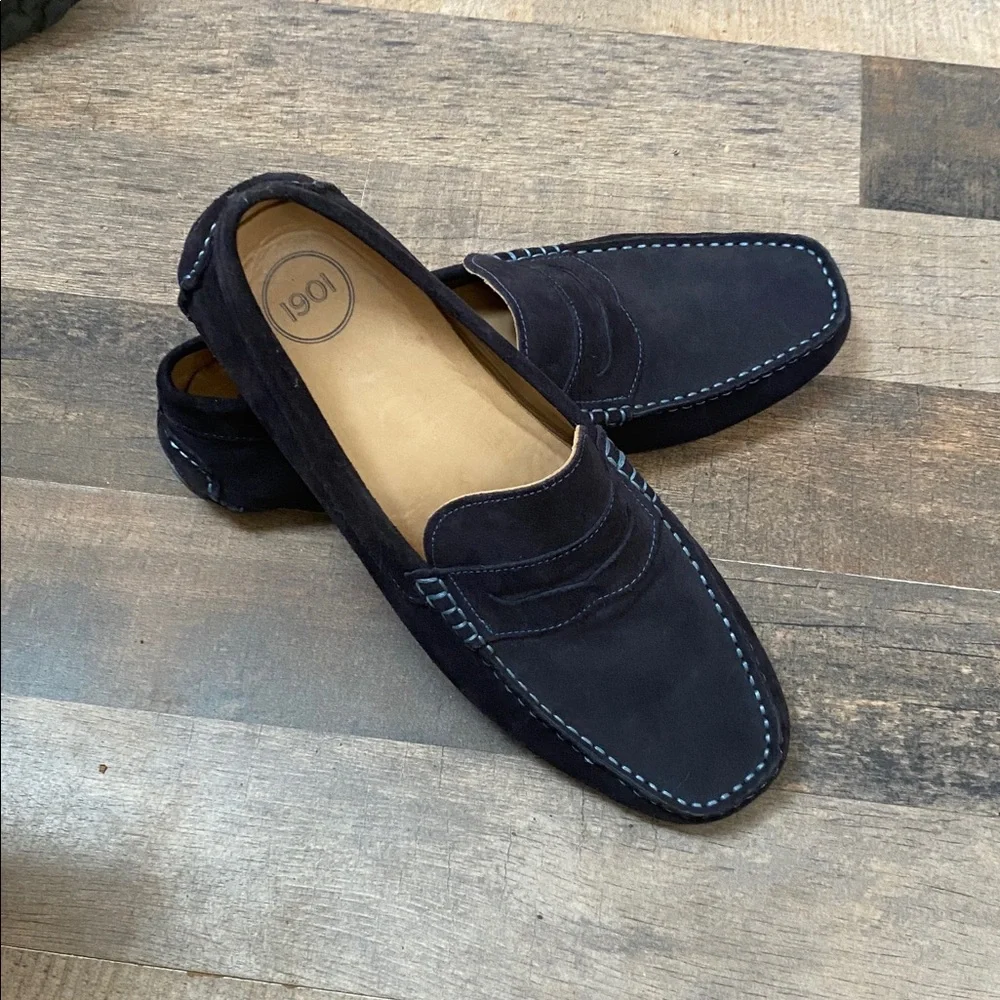 1901 Nordstrom’s Navy leather loafers Men’s size 11 😍